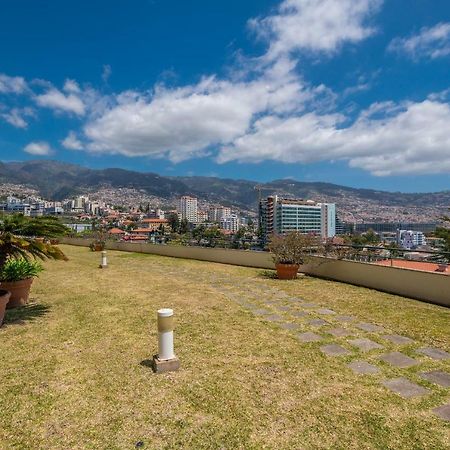 Miramar Apartment With Pool By Hr Madeira Funchal  Exteriér fotografie